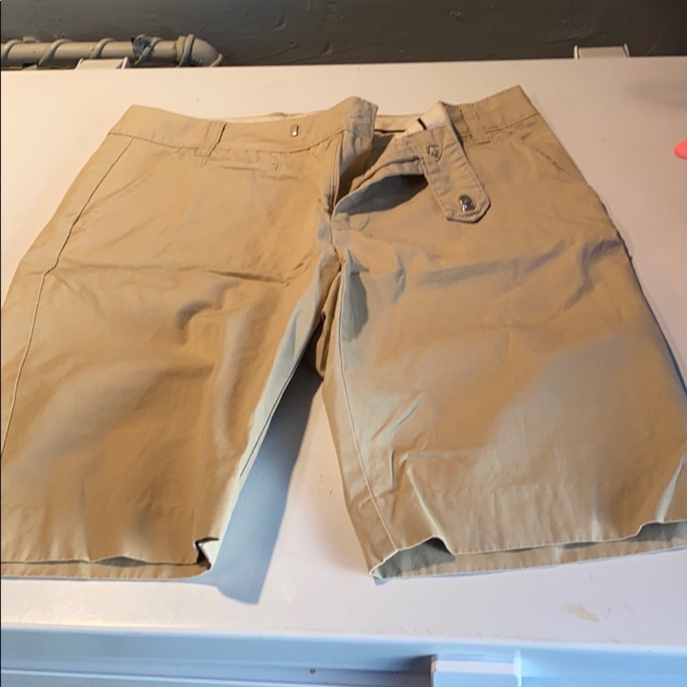 Khaki Bermuda shorts Old Navy